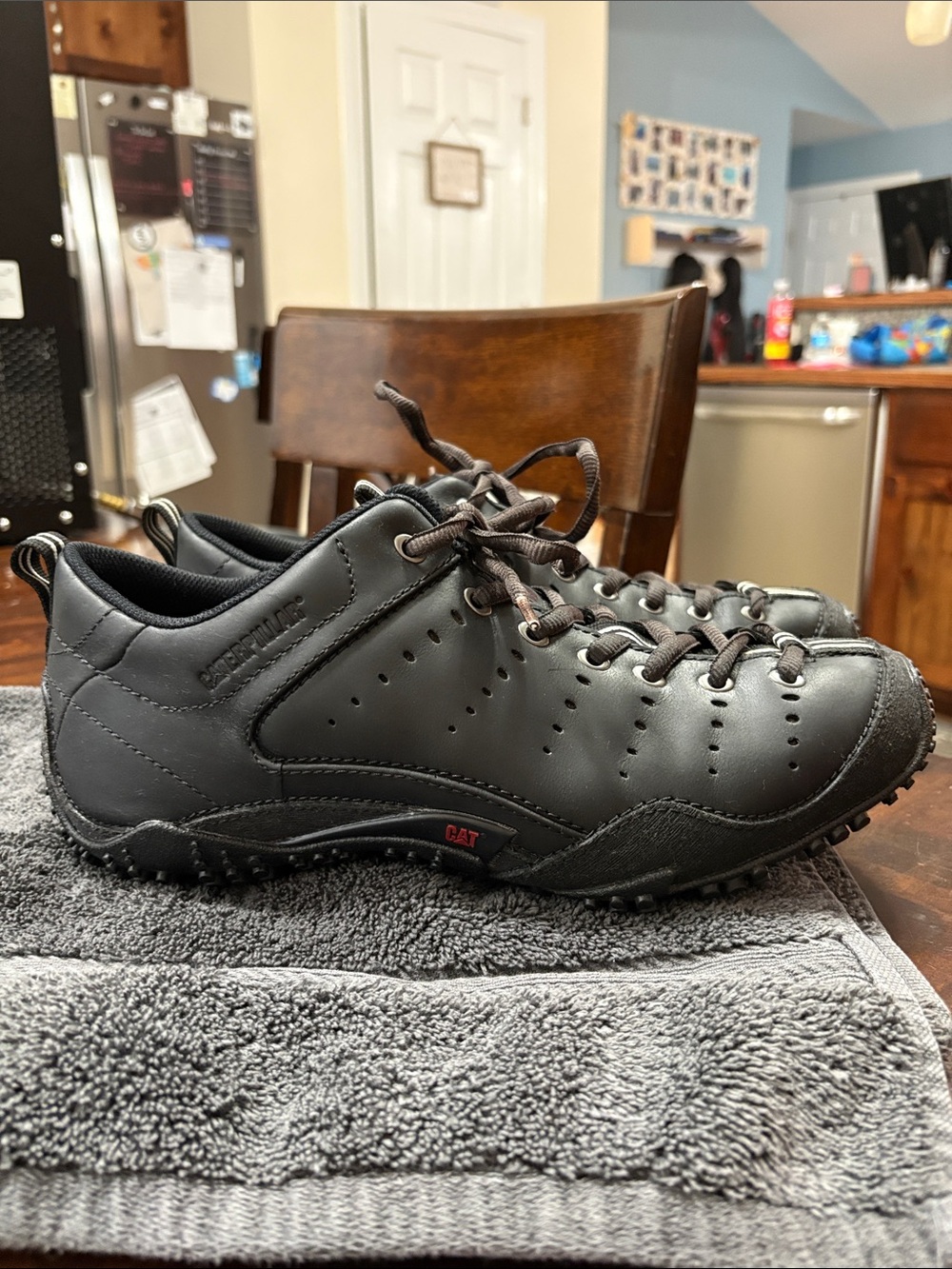 Caterpillar Men's Shelk Hiking Shoe ( Barely Worn Men’s 11.5 )